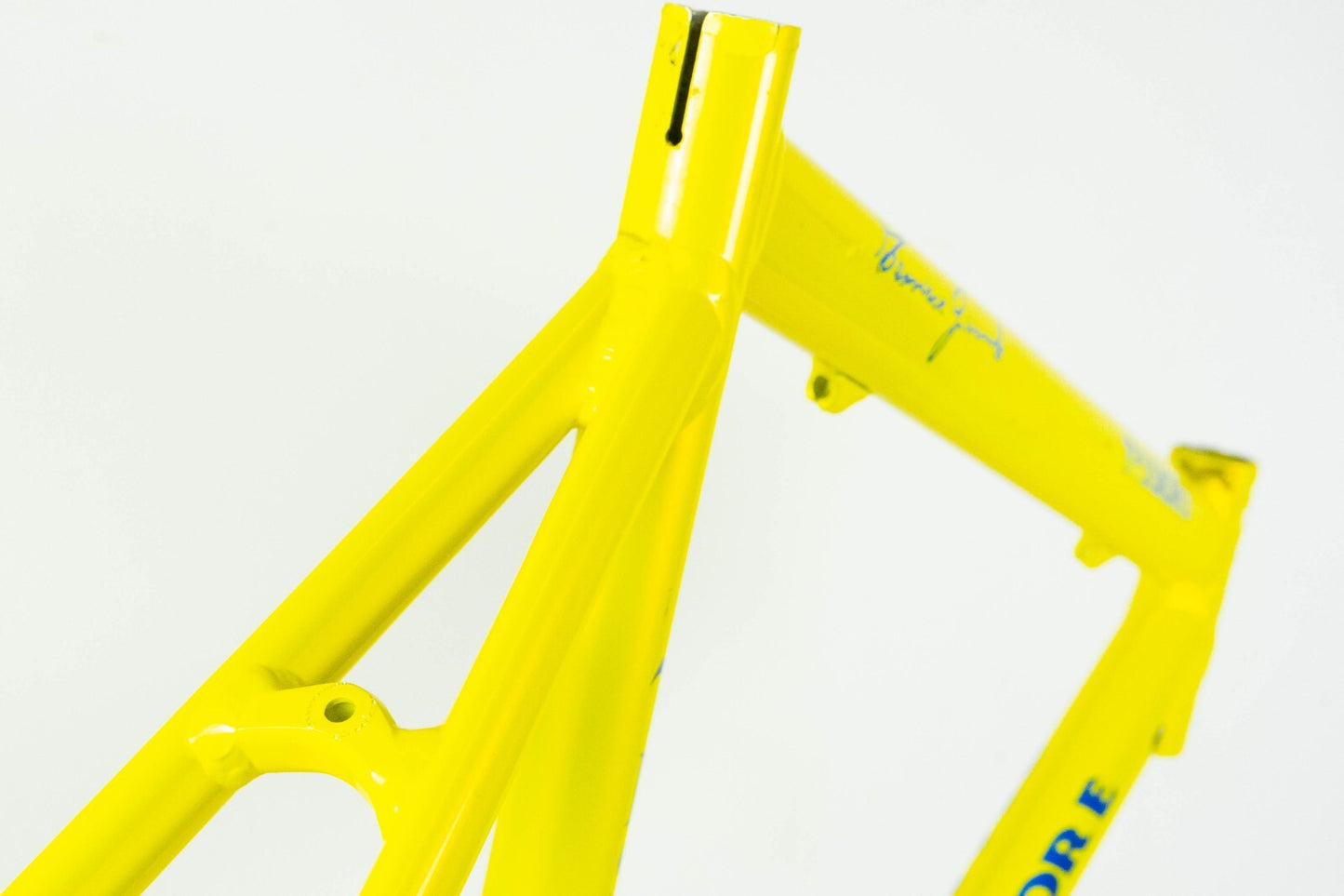 ALUMINIUM ALLOY FRAME 52 VINTAGE LILGHT ROAD BIKE 700c BICYCLE YELLOW S SMALL