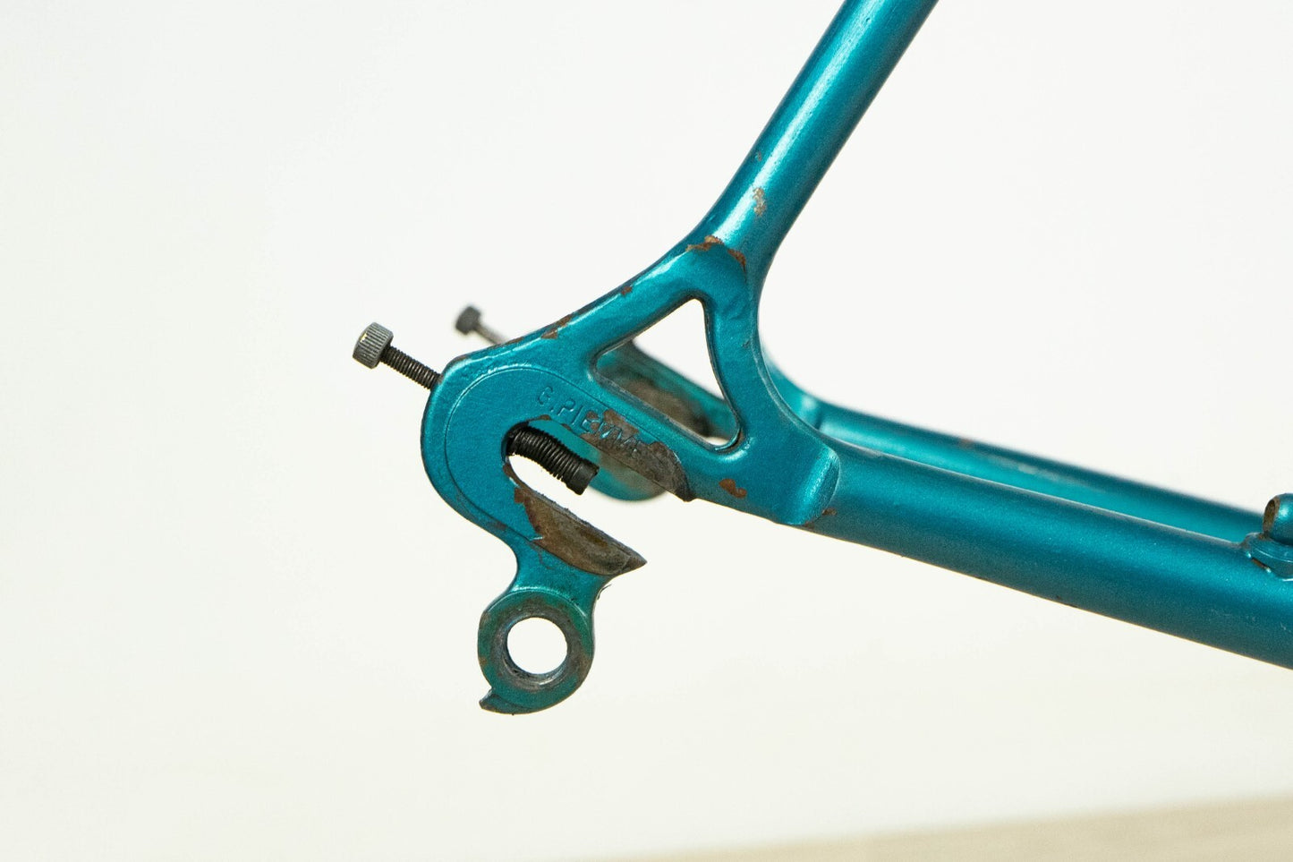 VINTAGE FRAME STEEL ROAD BIKE 55 CAMPAGNOLO OLD 700C BICYCLE 80S CLASSIC BLUE