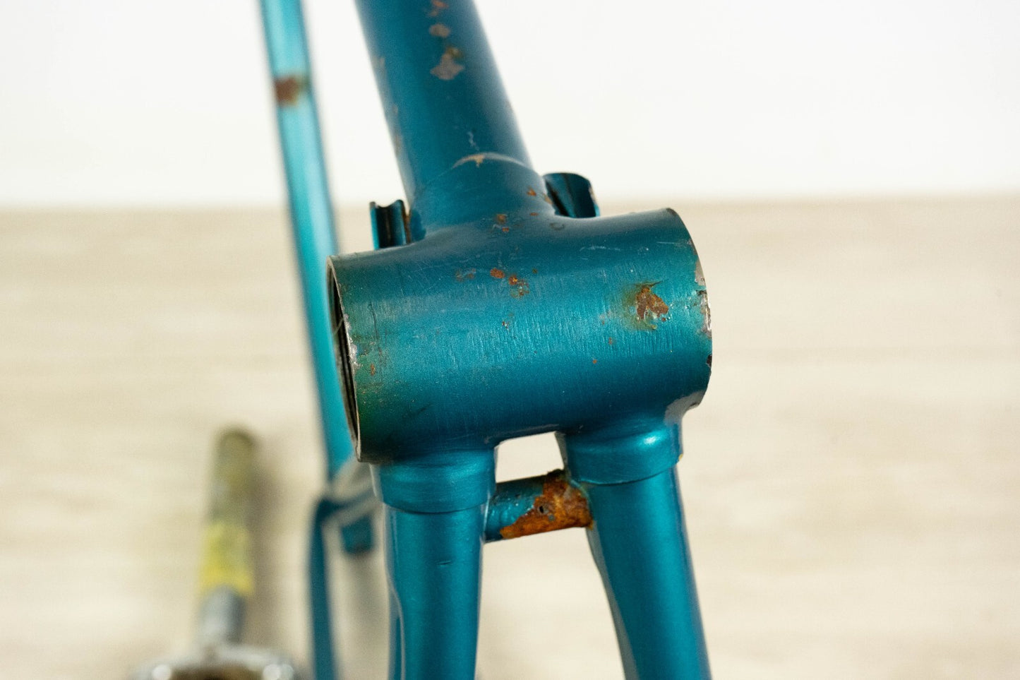 VINTAGE FRAME STEEL ROAD BIKE 55 CAMPAGNOLO OLD 700C BICYCLE 80S CLASSIC BLUE